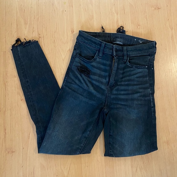 American Eagle High Rise Crop Jegging - Picture 2 of 4